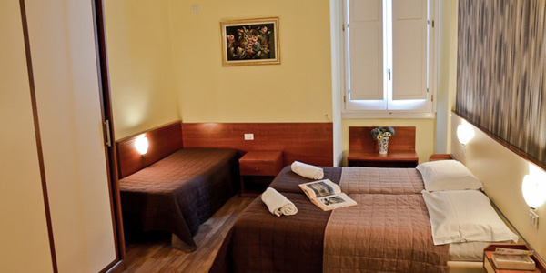 Bedroom suite in Hotel Mimosa al Pantheon, Rome
