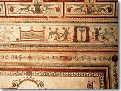 Frescoed grotteschi ("grotesques") in Nero's Domus Aurea.
