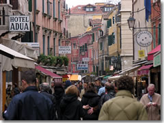 People walk everywhere in Venice, and main throughfares—like the Lista di Spagna here—can get quite congested.